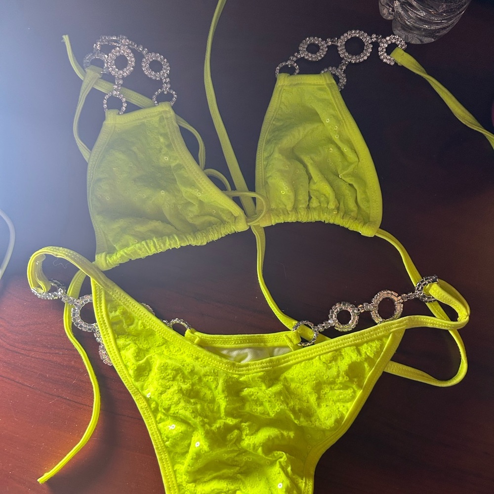 Waterbabies competition bikini
